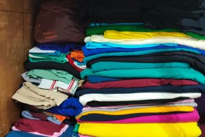 Cara Memilih Warna Kaos Custom yang Sesuai dengan Brand Anda