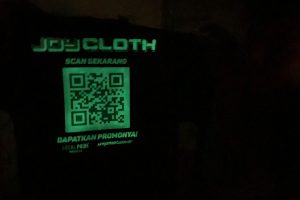 Keunggulan Sablon Glow in the Dark untuk Merchandise Event Malam
