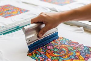 Sablon Full-Color: Teknik Cetak untuk Kaos dengan Desain Detail