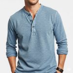 Kaos Henley: Alternatif Model Keren Selain Kaos Polo