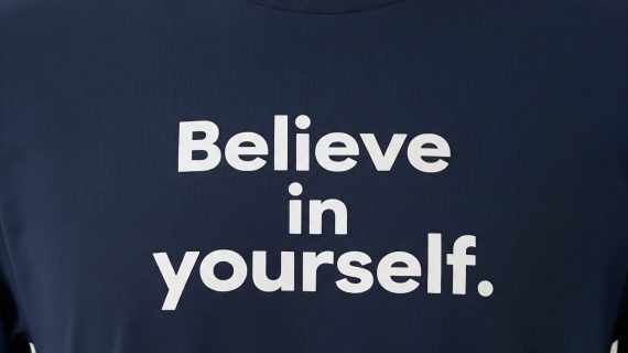 Penyemangat Harianmu! 15+ Ide Sablon Kaos Quotes Motivasi yang Bikin Semangat!