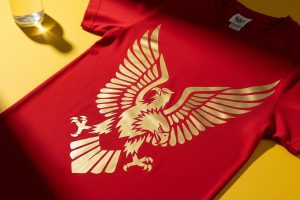 Sablon Polyflex Metalik: Pilihan Warna Berkilau untuk Kaos Custom