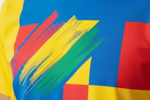 Tips Memilih Warna Sablon agar Desain Kaos Terlihat Menonjol