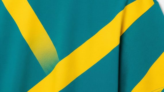 Model Kaos Kombinasi Warna yang Sedang Viral di 2025