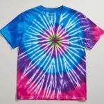 Kaos Tie-Dye Kembali Tren: Cara Membuat Desain yang Unik dan Menarik