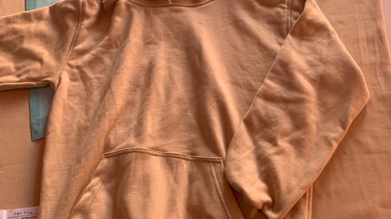 Model Hoodie Custom yang Cocok untuk Streetwear di 2025