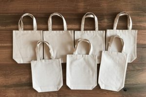 Ramah Lingkungan & Stylish! Konveksi Tote Bag Kanvas Custom, Cocok untuk Branding & Souvenir