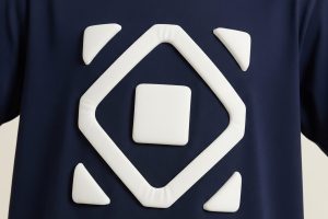Bikin Kaosmu Timbul! Mengungkap Kelebihan Sablon Puff Print untuk Desain 3D yang Menarik