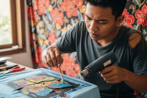 Jangan Panik! Ini Cara Ampuh Mengatasi Sablon Kaos yang Pecah Agar Kembali Prima