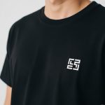 Berapa Biaya Sablon Logo Kaos Satuan? Cek Estimasi Harga untuk Branding Personal Anda